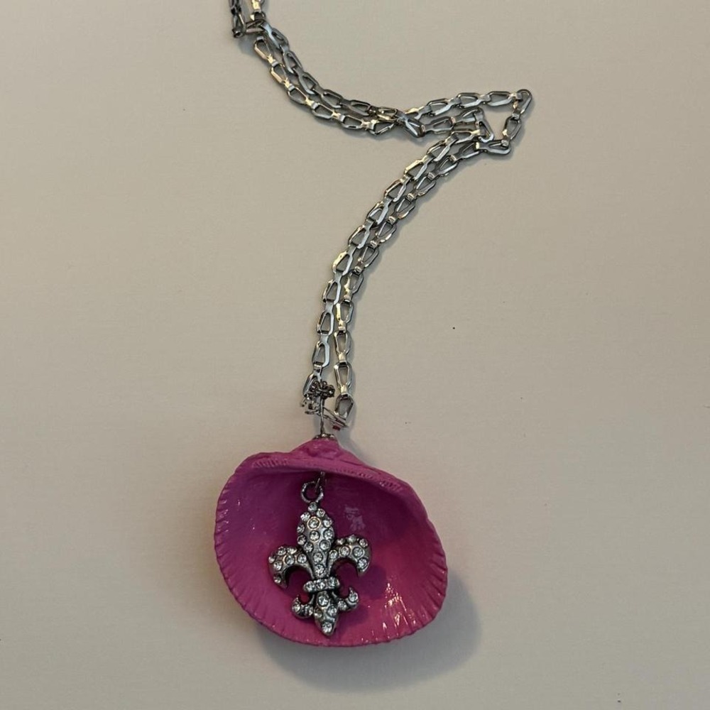 Pink handmade new fleur de lis design‎ seashell necklace jewelry